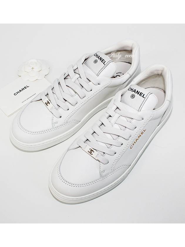 Sneakers Calfskin White - CHANEL - BALAAN 5