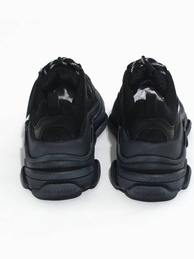 Triple S Low Top Sneakers Black - BALENCIAGA - BALAAN.