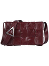 Intrecciato Triangle Buckle Cassette Cross Bag Red - BOTTEGA VENETA - BALAAN 3