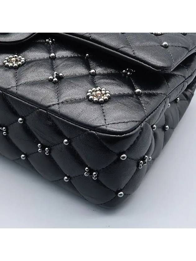 A01112 Black Calfskin Classic Medium Coco Crush Bead Decorated Flap Chain Shoulder Bag - CHANEL - BALAAN 5