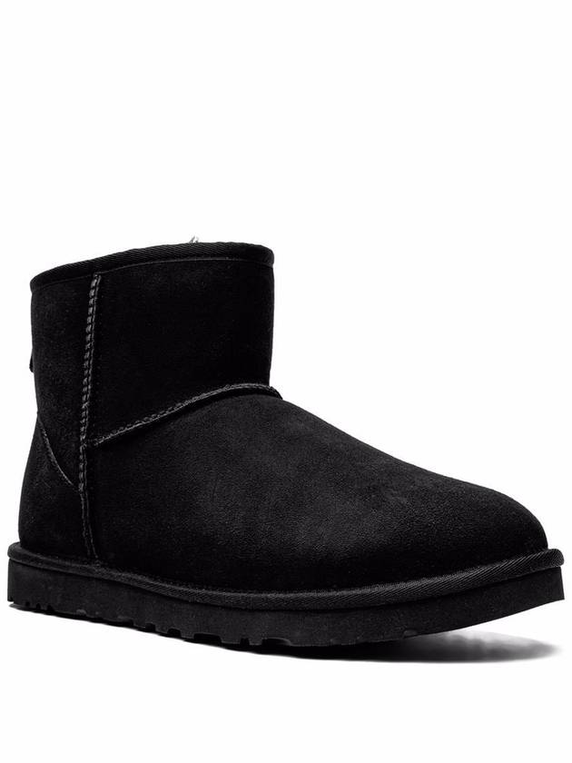 Classic Mini Winter Boots Black - UGG - BALAAN 3