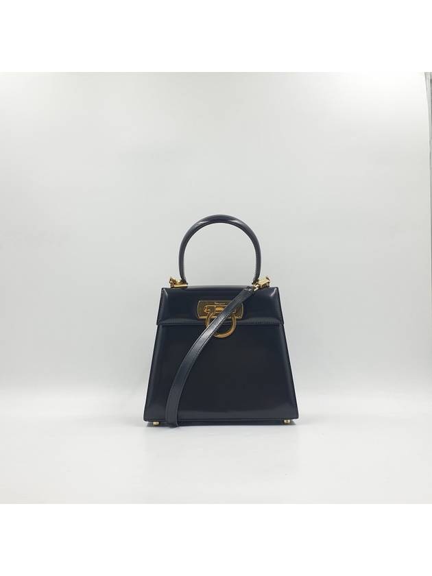 Women s Ferragamo Iconic Top Handle Bag 4238 - SALVATORE FERRAGAMO - BALAAN 4