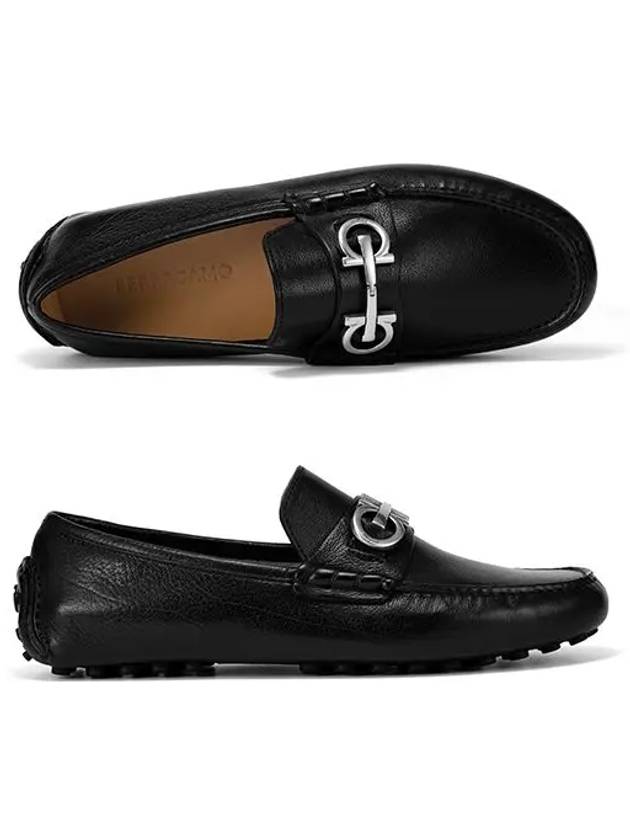 Gancini Ornament Driving Shoes Black - SALVATORE FERRAGAMO - BALAAN 4