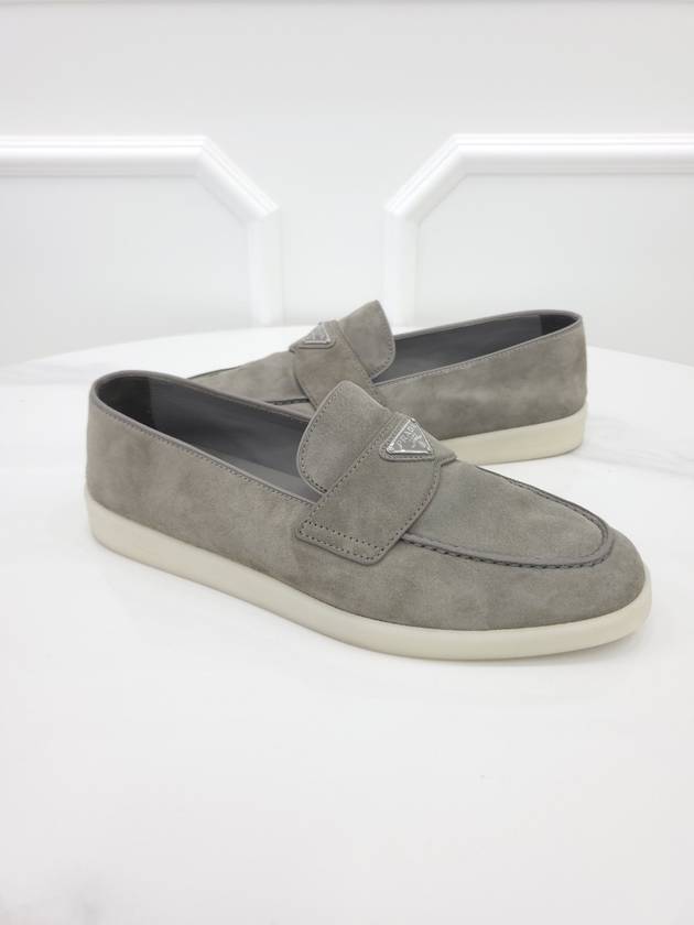 Triangle logo suede loafers 8 5 - PRADA - BALAAN 3