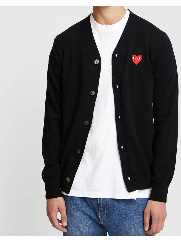 Men's Red Heart Wappen Wool Cardigan Black - COMME DES GARCONS PLAY - BALAAN 4