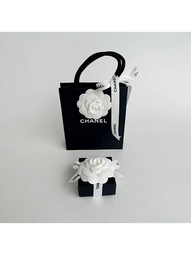 CC logo diamante ribbon earrings silver ABA922 - CHANEL - BALAAN 9