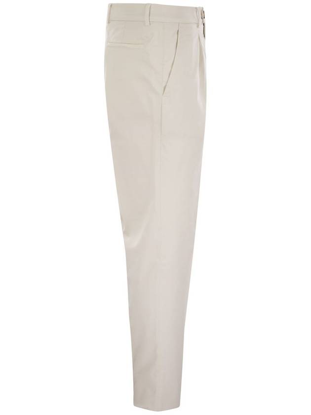 Garment-dyed Leisure Fit Trousers in American Pima Comfort Cotton with Pleats - BRUNELLO CUCINELLI - BALAAN 3