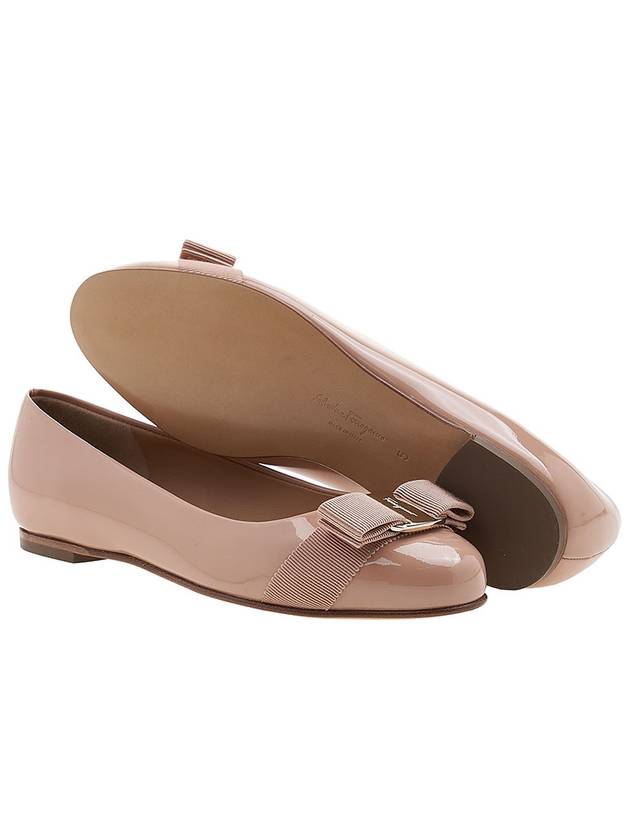 Women’s Varina Bellet Flats Brown - SALVATORE FERRAGAMO - BALAAN 6