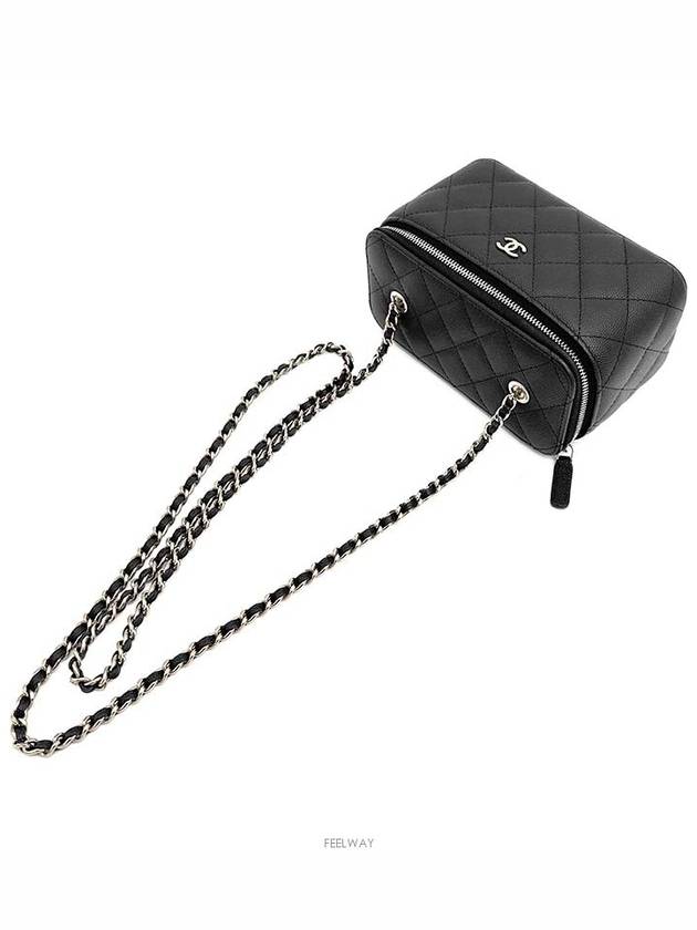 Caviar Vanity Small Chain Cross Bag - CHANEL - BALAAN 5