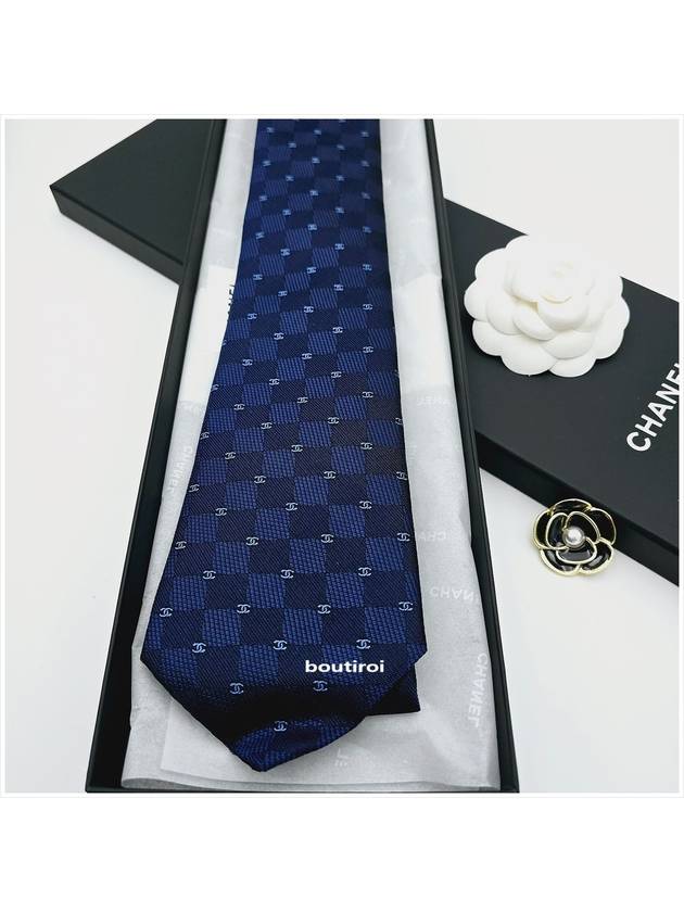 Men s Silk Tie CC Logo Navy AA9940 - CHANEL - BALAAN 1