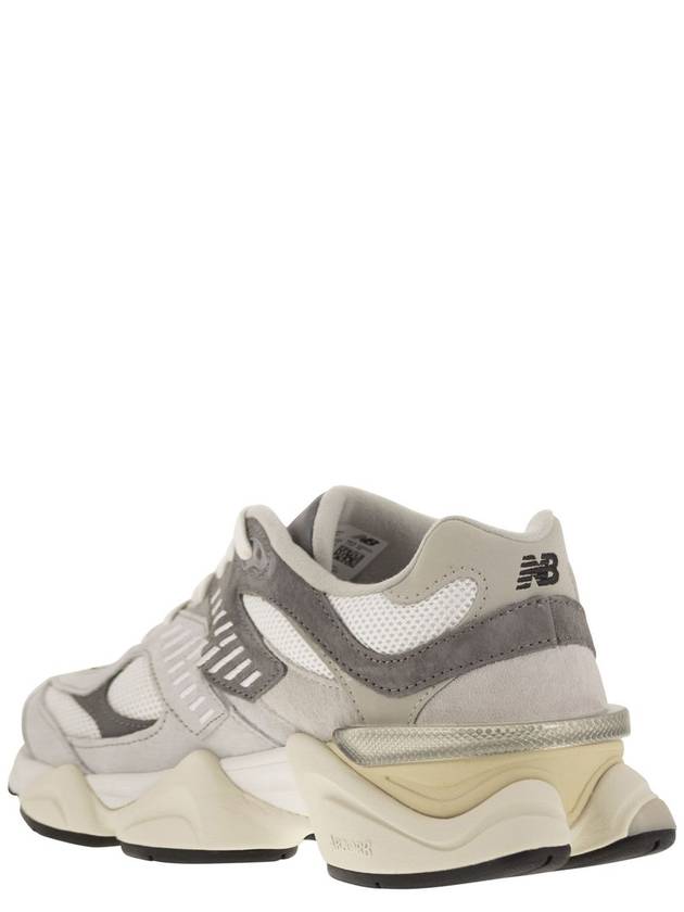 9060 - Sneakers - NEW BALANCE - BALAAN 3