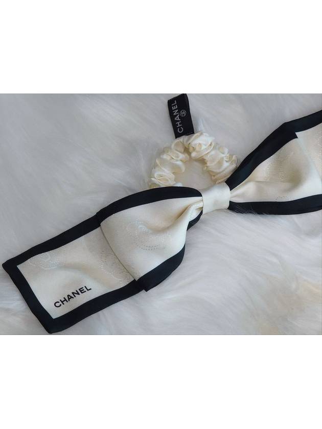 CC Ribbon Hair Scrunch Band White Black - CHANEL - BALAAN 6