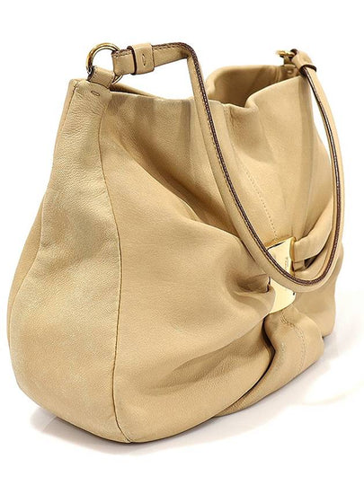 21 C337 Beige leather gold bara ribbon decorated shoulder bag - SALVATORE FERRAGAMO - BALAAN 2