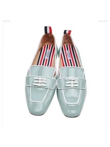 Soft patent leather three bow loafer 270715 - THOM BROWNE - BALAAN 1