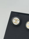 CC logo earrings two tone round black white ABC997 - CHANEL - BALAAN 3