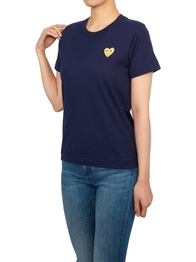 Comme des Gar ons Goldwappen Women s Short Sleeve T Shirt AZ T215 051 2 - COMME DES GARCONS PLAY - BALAAN 4