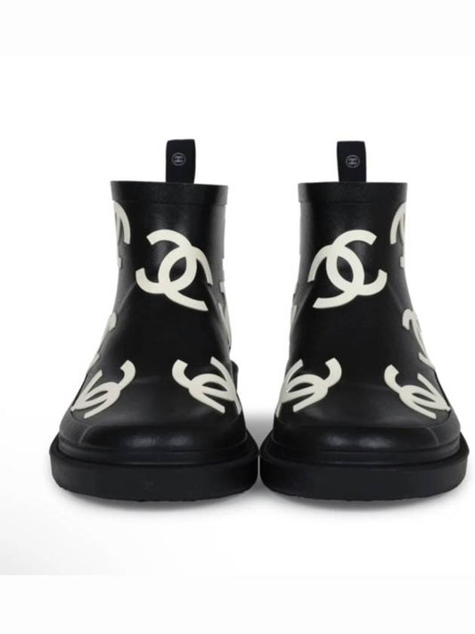 Logo Ankle Short Rain Boots Cowchalk Black - CHANEL - BALAAN 2
