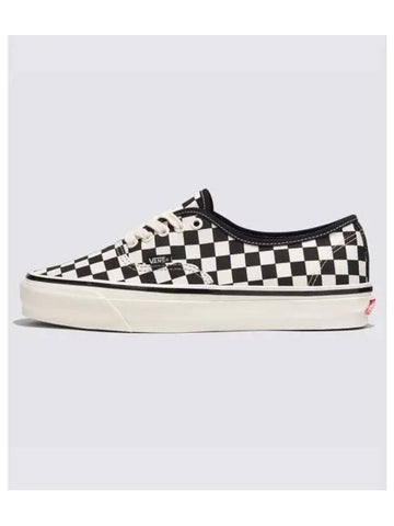 MTE Authentic Reissue 44 Checkerboard Marshmallow Black VN000CT7KIG1 - VANS - BALAAN 1