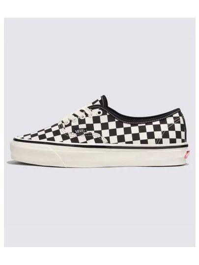 Authentic Reissue 44 Low Top Sneakers Black White - VANS - BALAAN 2