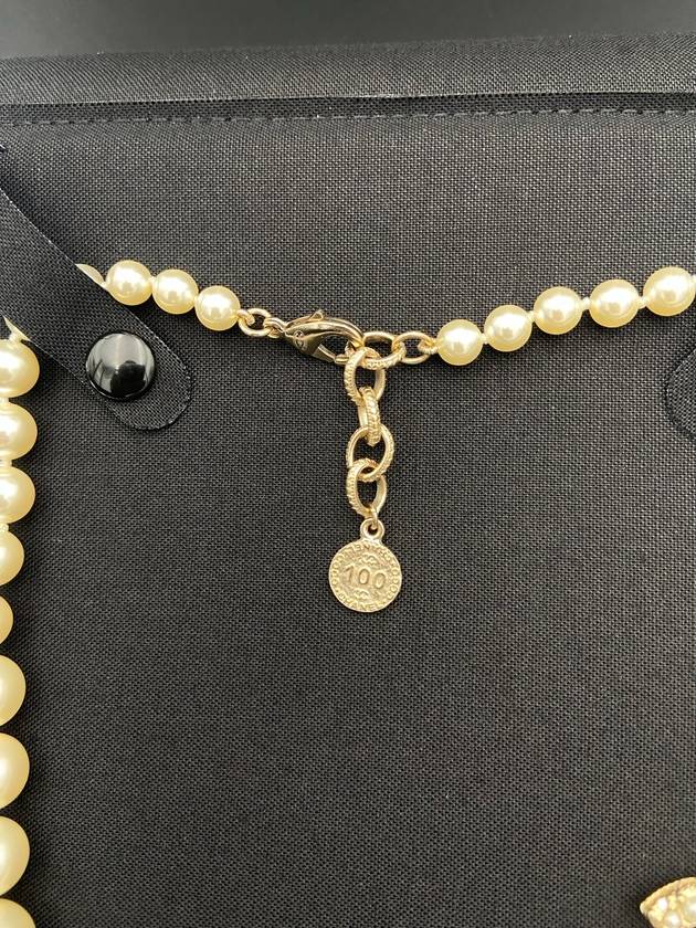 Necklace Metal Glass Pearls Resin & Gold Pearly White Crystal - CHANEL - BALAAN 5