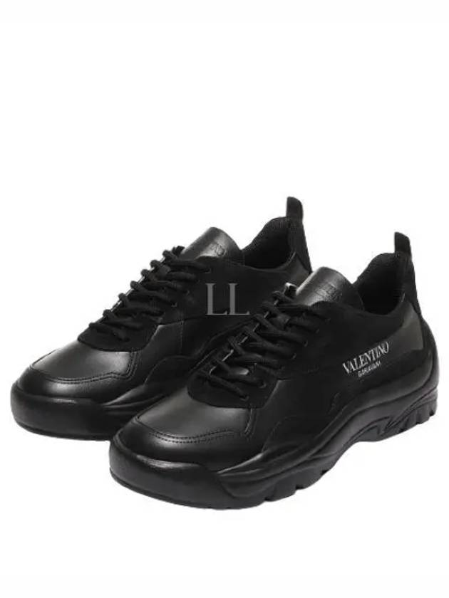 Gumboy Low-Top Sneakers Black - VALENTINO - BALAAN 2