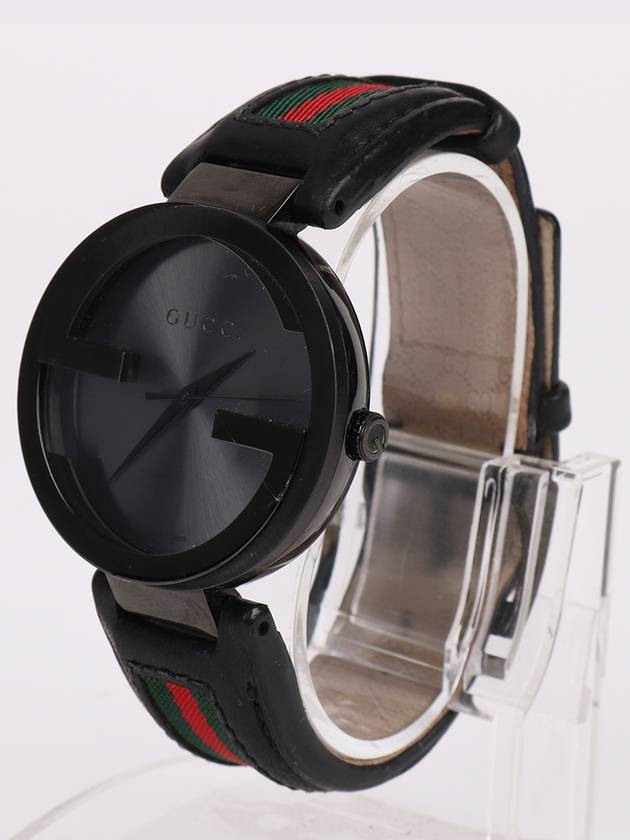 Black G frame three stripes leather watch 133 2 - GUCCI - BALAAN 2