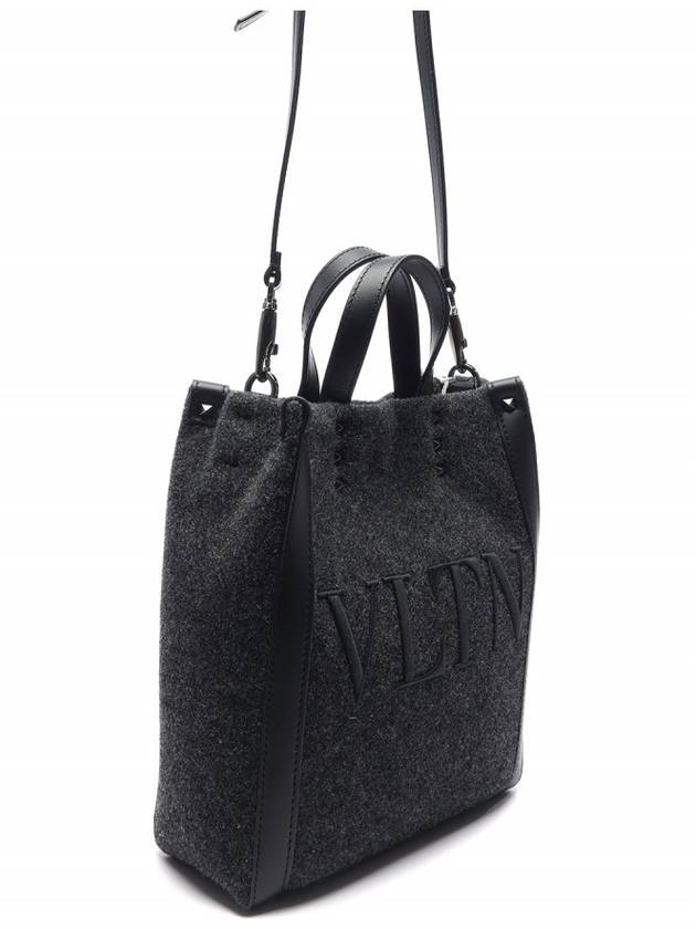 Rockstud VLTN Logo Tote Bag Black - VALENTINO - BALAAN.