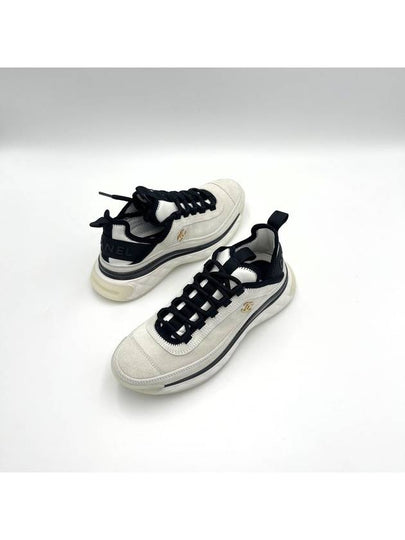 Logo Mixed Fibers Suede Low Top Sneakers White - CHANEL - BALAAN 2