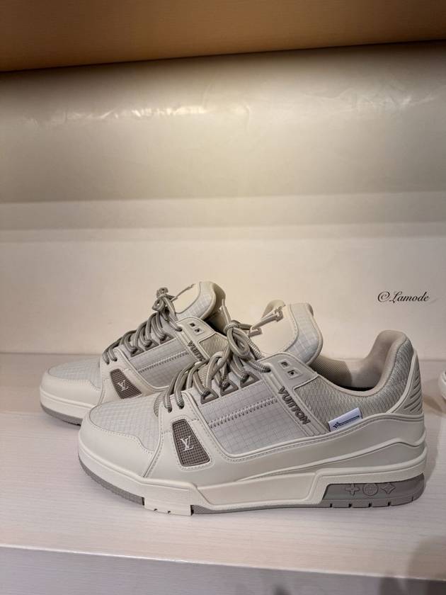 LV Trainer Low Top Sneakers White - LOUIS VUITTON - BALAAN 2