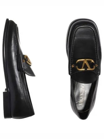 Logo Leather Loafers Men - VALENTINO - BALAAN 1