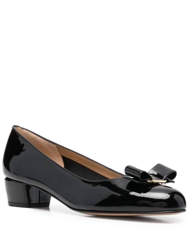 Vara Bow Patent Pumps Black - SALVATORE FERRAGAMO - BALAAN 4