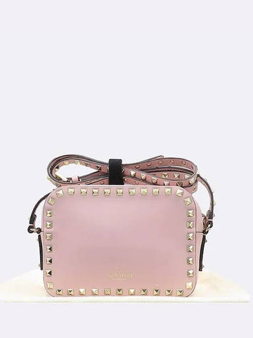 QW1B0809 Pink Leather Rockstud Small Camera Cross Bag - VALENTINO - BALAAN 1