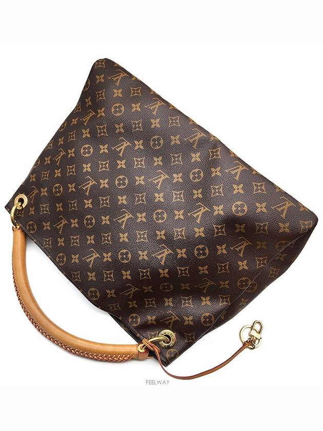 Monogram Atchi MM L636273 - LOUIS VUITTON - BALAAN 4