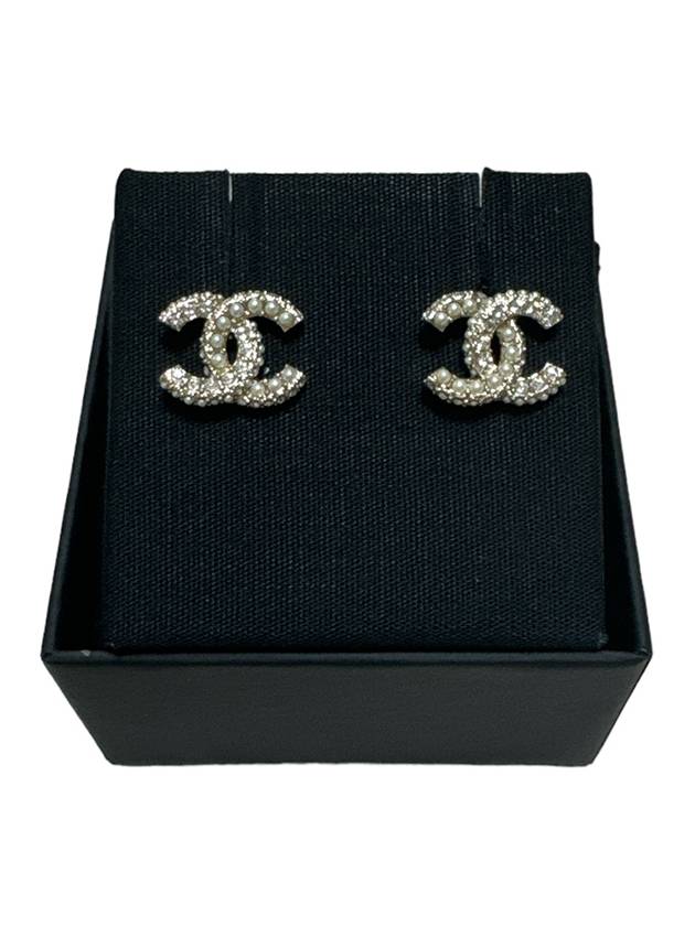 CC Logo Stone Pearl Earrings Gold - CHANEL - BALAAN 2