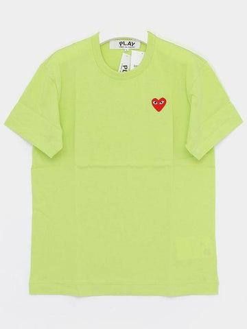 P1T2722 GREEN Red Heart Short Sleeve T Shirt - COMME DES GARCONS - BALAAN 1