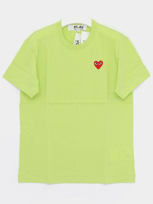 P1T2722 GREEN Red Heart Short Sleeve T Shirt - COMME DES GARCONS - BALAAN 1