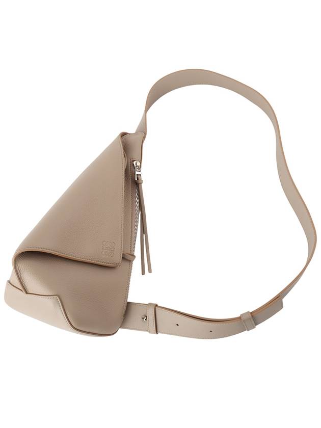 B511A09X06 Anton Sling Crossbag 34034 1 - LOEWE - BALAAN 4