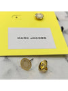 Medallion Stud Earrings Cream - MARC JACOBS - BALAAN.