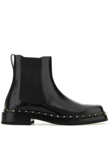 Rockstud Chelsea Boots Black - VALENTINO - BALAAN 1