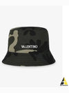 Camouflage Reversible Bucket Hat Black 5Y2HGA14SCLFEM - VALENTINO - BALAAN 2