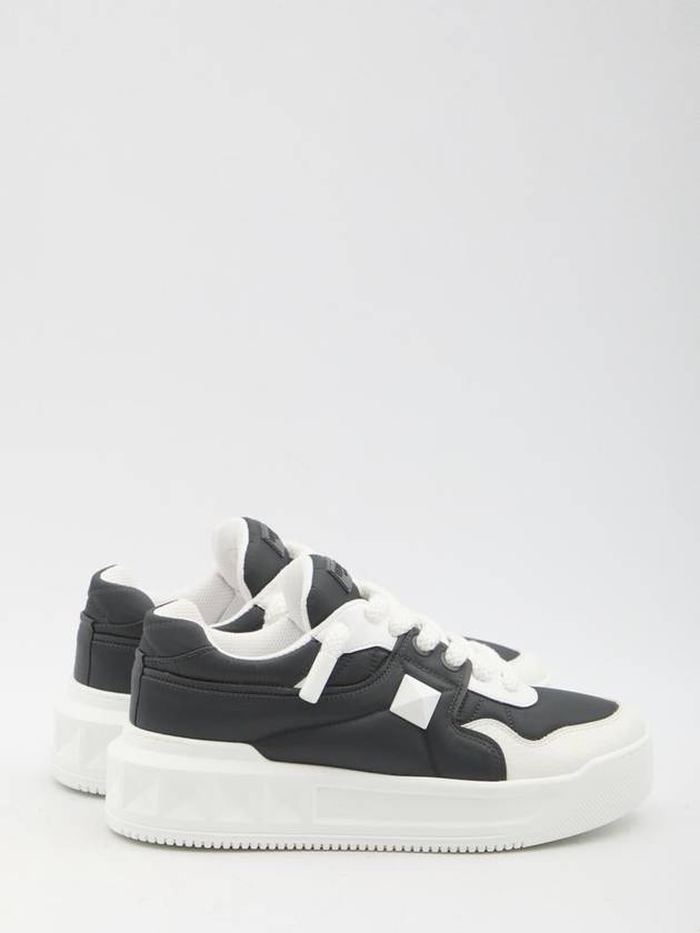 One Stud Xl Low-Top Sneakers - VALENTINO - BALAAN 3