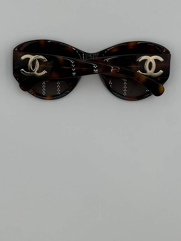 Eyewear Butterfly Sunglasses Brown CH5492 1295 - CHANEL - BALAAN 5