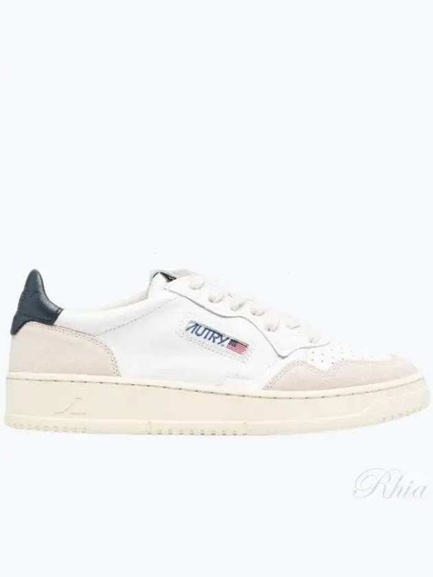 Medalist Navy Tab Low Top Sneakers White Blue - AUTRY - BALAAN 2