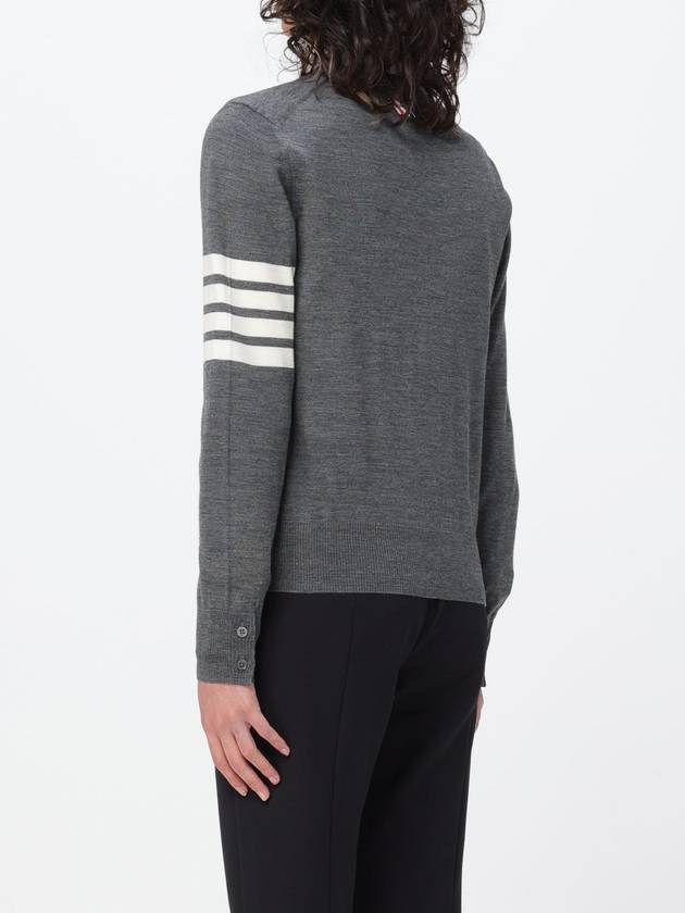 Sustainable Fine Merino Wool 4-Bar Relaxed Fit V-Neck Cardigan Medium Grey - THOM BROWNE - BALAAN 4