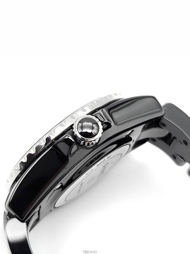 J12 Ceramic Watch H5695 L926431 - CHANEL - BALAAN 7