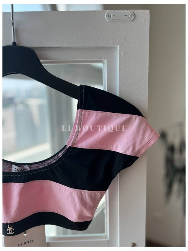 Coco Beach CC Swimsuit Top Black Pink Short Sleeve P76188 - CHANEL - BALAAN 8