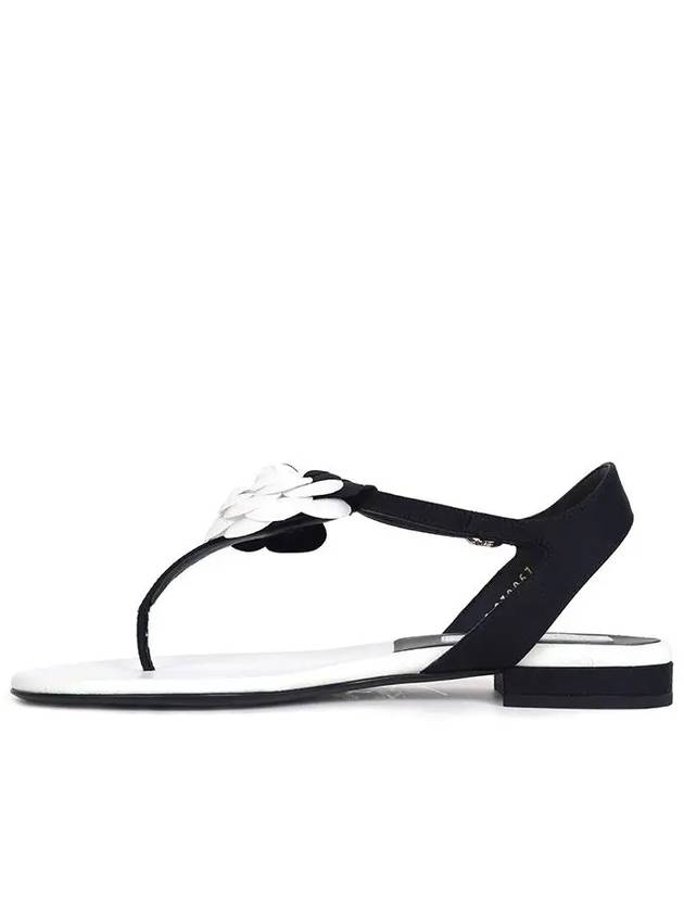 Camellia Flip Flop Sandals White Black G39057 X56511 K4296 - CHANEL - BALAAN 3