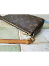 women pouch bag - LOUIS VUITTON - BALAAN 4