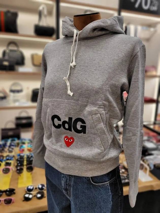 Heart Logo Hoodie Grey - COMME DES GARCONS PLAY - BALAAN 9