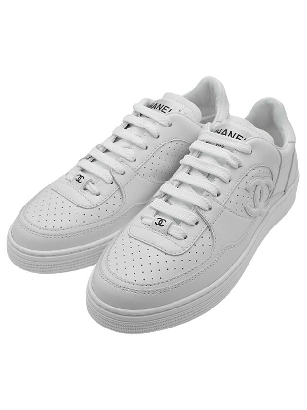 CC Logo Calfskin Low Top Sneakers White - CHANEL - BALAAN 2